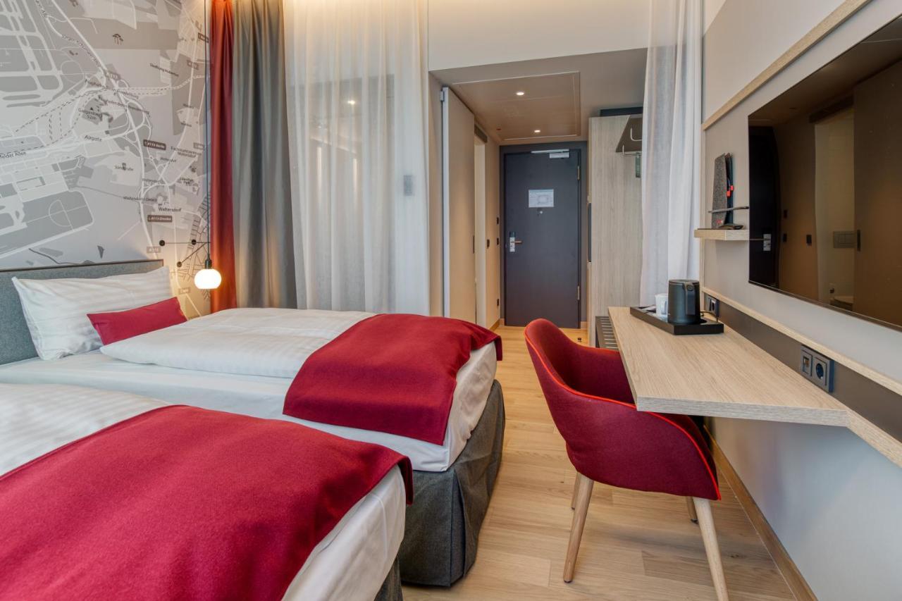 Intercityhotel Berlin Airport Ber Terminal 1 & 2 Schoenefeld Exterior photo Room interior