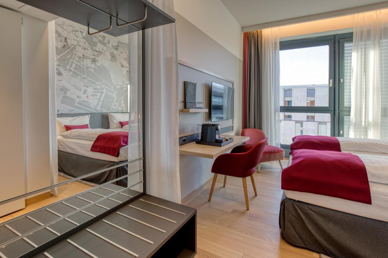 Intercityhotel Berlin Airport Ber Terminal 1 & 2 Schoenefeld Exterior photo Room at the hotel