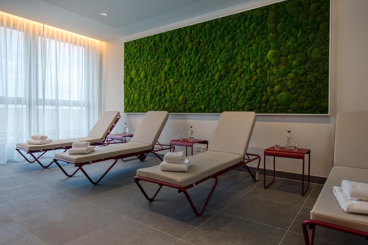 Intercityhotel Berlin Airport Ber Terminal 1 & 2 Schoenefeld Exterior photo The interior of the spa